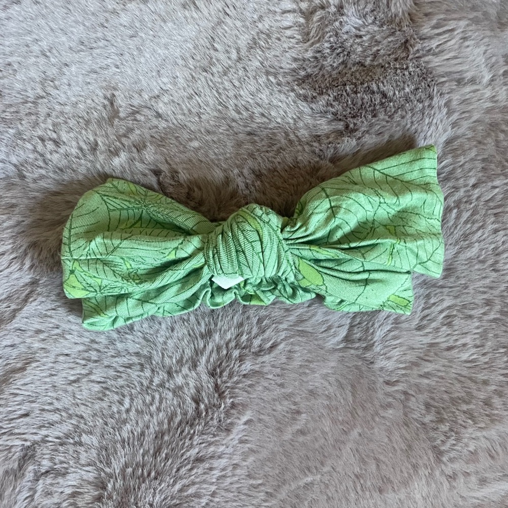 EUC Kate Quinn large bow elastic headband | green foliage | modal | size S